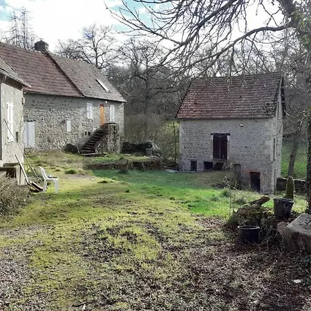 Studio Dans Magnifique Moulin Au Bord D'une Riviere, Avec Piano